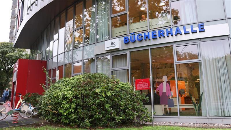 Hamburgs Bücherhallen werden von mehr Menschen genutzt Die Bibliotheken registrierten 2026 mehr aktive Nutzer als noch vor drei Jahren. (Archivbild)