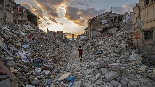 Die Bilder der Zerstörung gingen damals um die Welt.