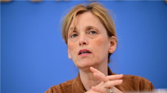 Die Bildungsministerin hält spürbare Verbesserungen bei der Bildung für möglich.