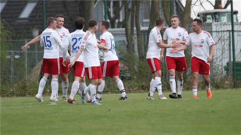 Die Bliedersdorfer haben im Titelrennen wieder die Nase vorn.