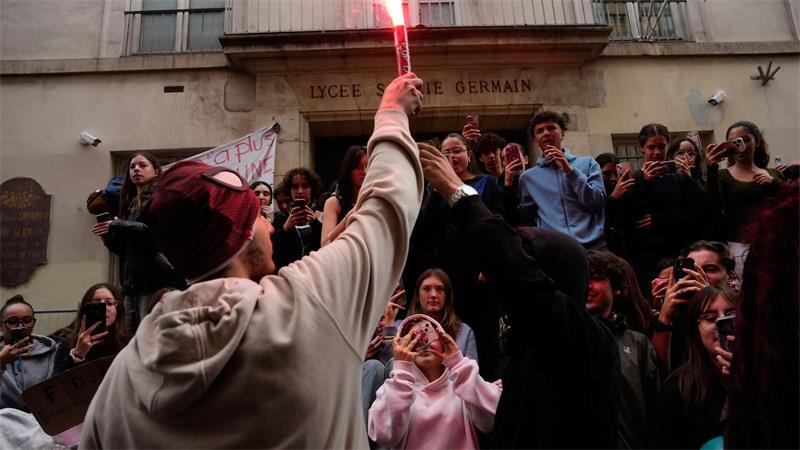 Schulproteste in Frankreich: Regierung weiter unter Druck Die Blockade- und Protestaktionen an Frankreichs Schulen dauern an.