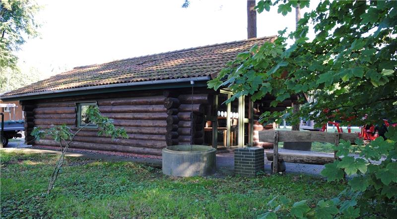 Die Blockhütte am Waldsportplatz Brink könnte dem geplanten Waldkindergarten als Unterkunft dienen. Foto Archiv