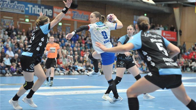 Bundesliga verbucht Besucherrekord - BSV lockt mehr Fans in neue Halle Die Blomberger Nationalspielerin Nieke Kühne.