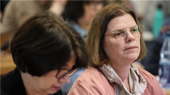 Die Bremer CDU-Fraktion hat kein Vertrauen mehr in die Senatorinnen Bernhard (links) und Vogt (rechts). (Archivbild)