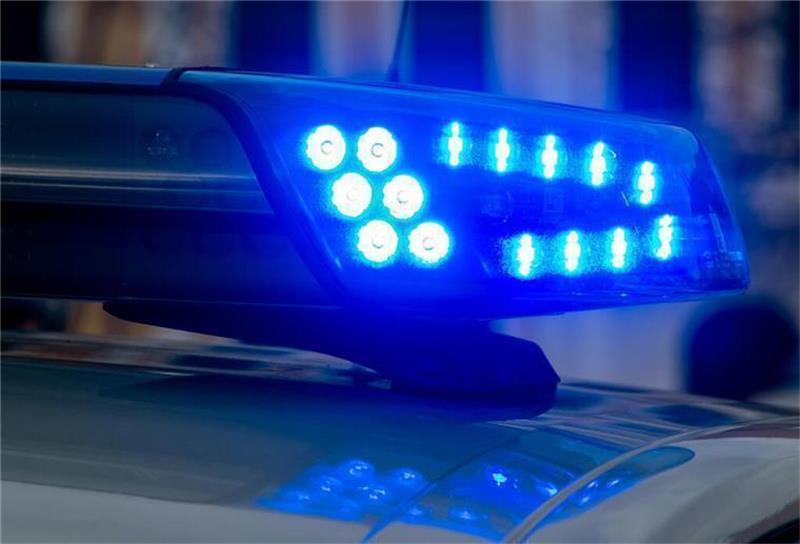 Bremervörde kommt nicht zur Ruhe – 14-Jährige wieder auffällig Die Bremervörder Polizei überprüft, ob die 14-Jährigen für weitere Taten der letzten Tage in Betracht kommen. Foto: Inderlied/dpa/Symbolbild