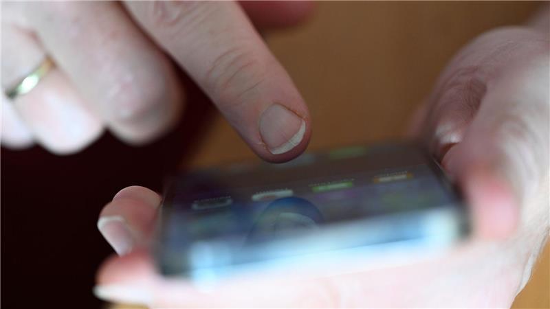 Die Bürger verschicken immer mehr Nachrichten und führen immer weniger klassische Telefonate.
