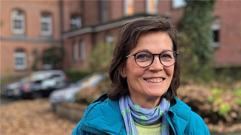 Forderung: Nach Kauf der Sietas-Werft muss die Este ausgebaggert werden Die Bürgerschaftsabgeordnete Dr. Gudrun Schittek (Grüne) begrüßt den Erwerb der Sietas-Werft durch Hamburg.