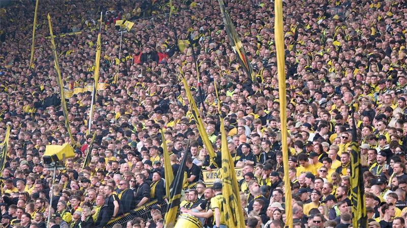 Die Bundesliga GmbH hat den Ticketabsatz der Saison 2025/26 veröffentlicht. (Archivbild) 