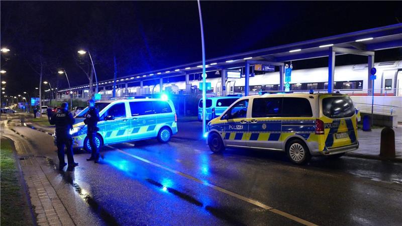 Die Bundespolizei ist am Bahnhof Siegburg/Bonn im Einsatz.