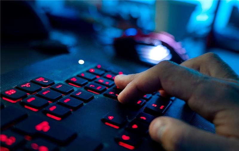 Bundesregierung bestätigt Cyber-Attacken auf staatliche Server Die Bundesregierung hat eine Serie von Cyberangriffen auf deutsche Behörden und Ministerien in den vergangenen Tagen bestätigt. Foto: Nicolas Armer/dpa