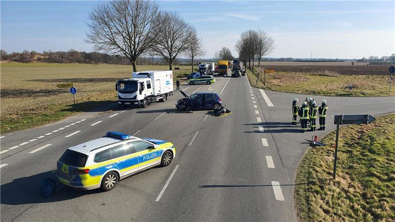 Die Bundesstraße 3 war stundenlang gesperrt.