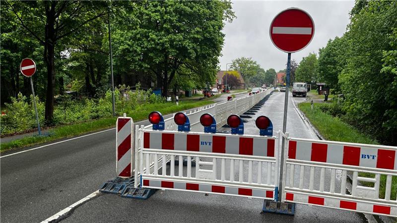 Die Bundesstraße B73 ist in Ovelgönne seit Dienstag, 5. Mai, eine Einbahnstraße.