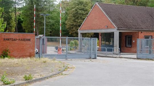 Die Bundeswehr hat konkretes Interesse, die ehemalige Rantzau-Kaserne wieder in Betrieb zu nehmen. (Archivbild)