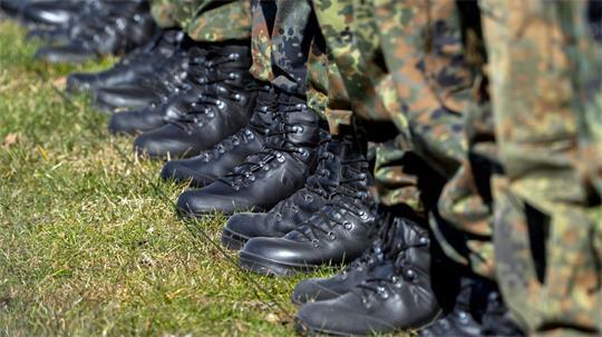 Die Bundeswehr könnte nach Cuxhaven zurückkehren. (Symbolbild)