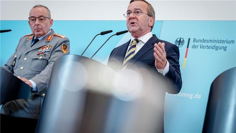 Pistorius legt erste Militärstrategie vor: mehr Bundeswehr Die Bundeswehr soll der Strategie aus dem Hause Pistorius zufolge vermehrt auch Aufgaben innerhalb der Nato übernehmen.