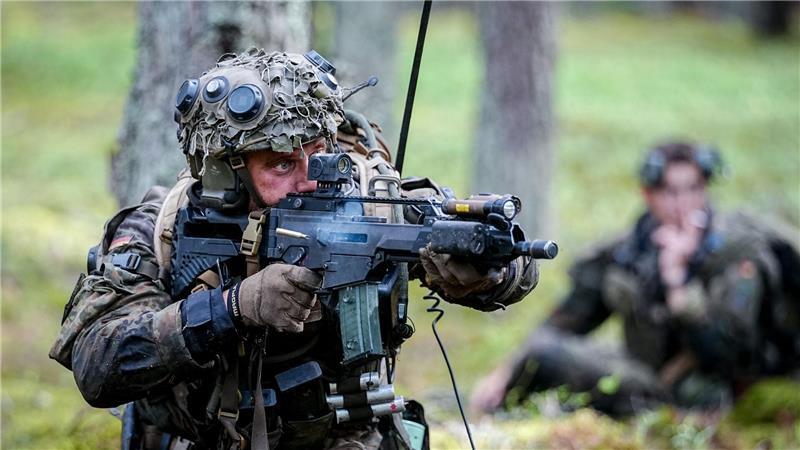 Die Bundeswehr will in Litauen mit regelmäßigen Manövern Präsenz an der Nato-Flanke zeigen.