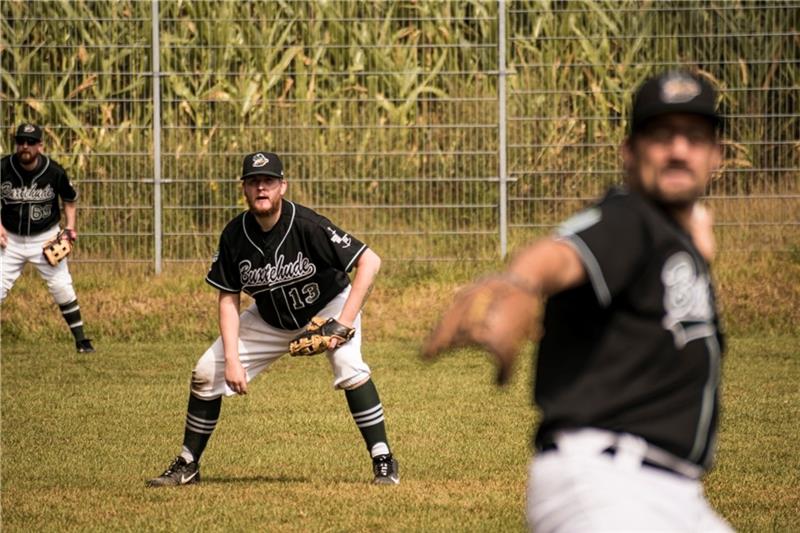 Die Buxtehude Hedgehogs bekommen wie die Stader eine Mannschaft für die Landesliga zusammen – mehr nicht. Fotos: Marek Bobkiewicz / privat