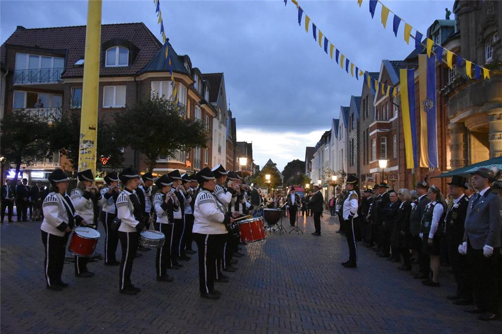 Die Buxtehuder Schützengilde feiert ihr Schützenfest.