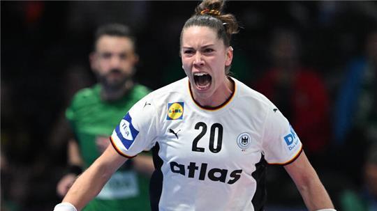 Die Buxtehuderin Emily Vogel (ehemals Bölk) jubelt. 