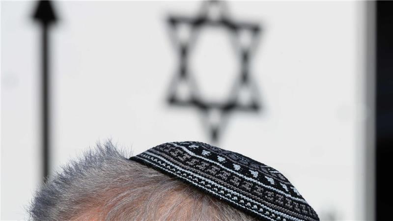 Die CDU-Bürgerschaftsfraktion fordert, den vakanten Posten des Antisemitismusbeauftragten wenigstens kommissarisch zu besetzen. (Symbolbild)