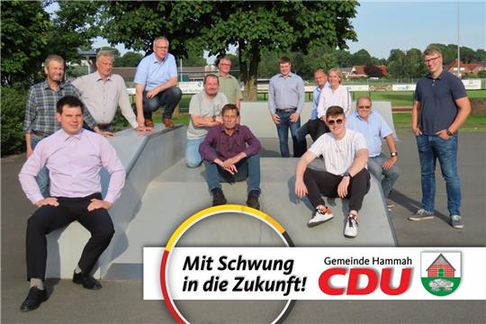Die CDU-Kandidaten in Hammah: Jörn Breuer, Jan Breuer, Jürgen Gooßen, Jan Schulze, Patrick Pahl, Wilfried Schuldt, Hermann Mügge, Maik Bube, Patrick Schulz, Heide von Limburg, Lukas Möller, Rainer Jürgens und Christoph Umland (von links). F