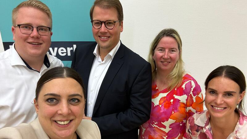 Die CDU kann auch neue Medien, vor allem die Stader Kandidatin Sabrina Klapper und der Buxtehuder Kandidat Alexander Krause sind dort in den vergangenen Wochen sehr aktiv.