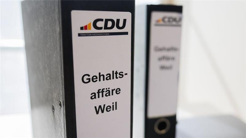 Abschluss des Ausschusses um Weil-Mitarbeiterin erwartet Die CDU spricht von einer „Gehaltsaffäre“, weil langjährige Regelungen für eine einzelne Person geändert worden seien. (Archivbild)