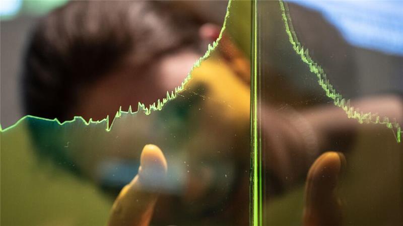Kein Wendepunkt beim Verbrennen von Öl, Gas und Kohle Die CO2-Konzentration in der Atmosphäre steigt immer weiter an. (Archivbild)