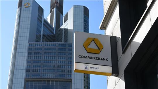 Die Commerzbank wehrt sich seit Monaten gegen eine drohende „feindliche“ Übernahme durch die italienische Unicredit. (Archivbild)