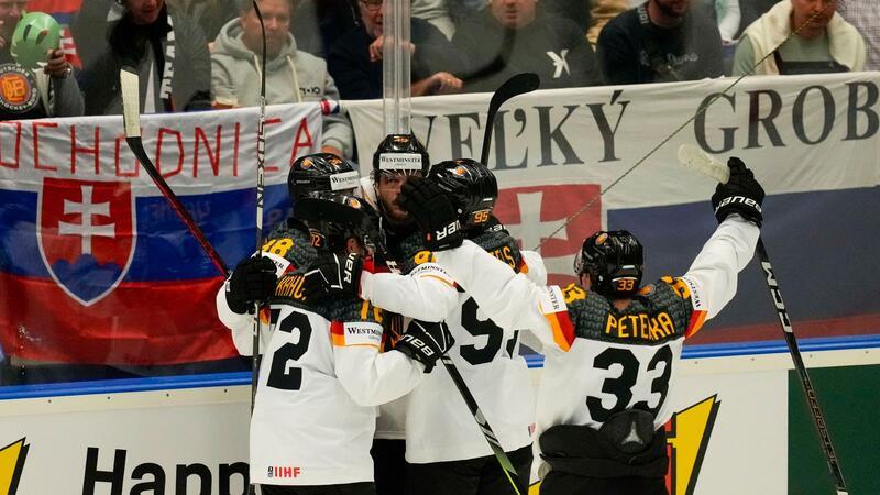 Starker WM-Auftakt: DEB-Auswahl ringt Slowakei nieder Die DEB-Auswahl ist mit einem Sieg in die WM gestartet.