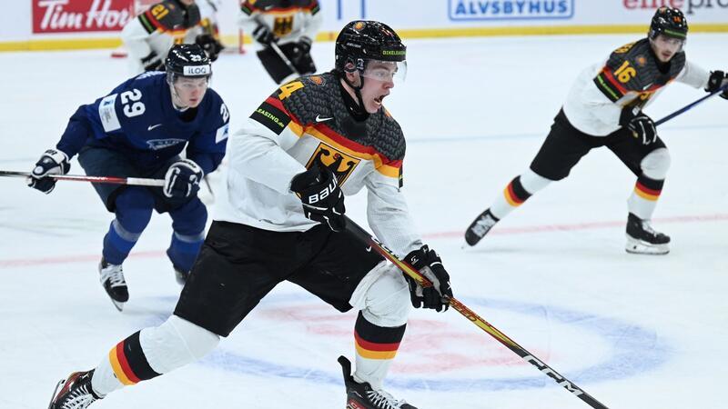 Die DEB-Junioren um Kevin Bicker setzten sich zum Start der U20-WM gegen Finnland durch.