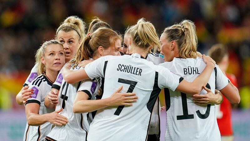 Keine „Zirkusnummer“: Hrubesch hat klaren Matchplan für die DFB-Frauen Die DFB-Frauen treten gegen Island an.