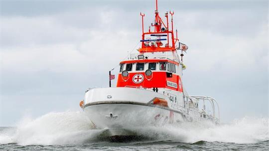 Die DGzRS leitete eine große Suchaktion nach dem vermissten Surfer ein. (Symbolbild)