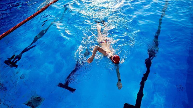DLRG: Jede Grundschule braucht Schwimmbad in der Nähe Die DLRG fordert mehr Schwimmbäder in Deutschland. (Symbolbild)