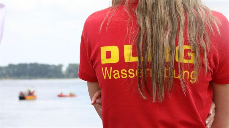 Auf Hitze folgen Blitze - Zweitwärmster Juni seit Messbeginn Die DLRG verzeichnete 26 Badetote - allein am vergangenen Wochenende. (Archivfoto)
