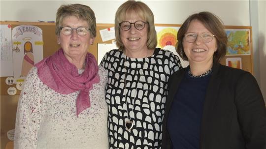 Die Damen vom Geburtstags-Café (von links): Renate zum Felde, Gaby Jacobsen und Claudia Gerke.