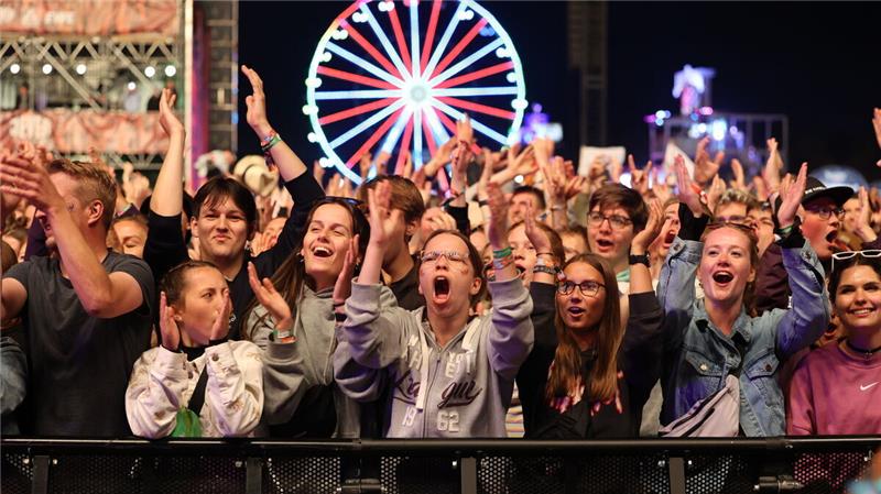 Letzte Acts bekannt: Line-Up für Deichbrand 2023 ist komplett Die Deichbrand-Besucher dürfen sich auf knapp 130 verschiedene Acts freuen. Archivfoto: Fischer
