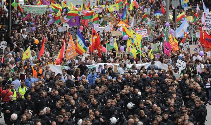 Liveticker zum Nachlesen: Der Gipfel ist beendet Die Demo "G20 - not welcome" verlief heute bisher weitestgehend friedlich. Foto dpa