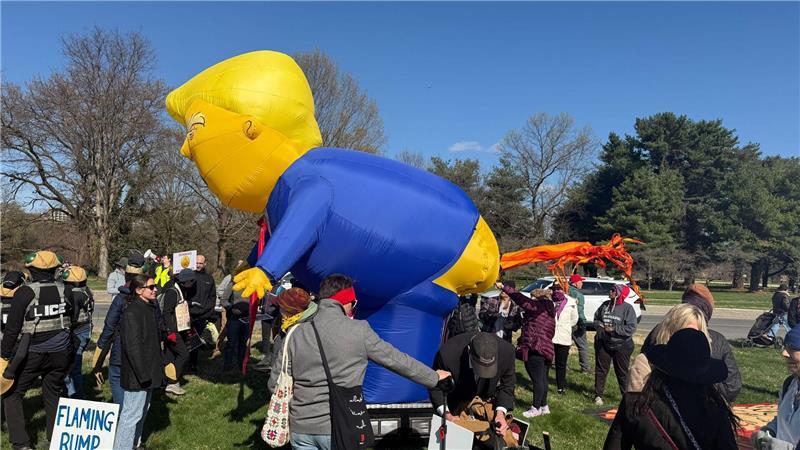 „Faschisten im Weißen Haus“ - Große US-Proteste gegen Trump Die Demonstrationen stehen unter dem Motto „No Kings“.