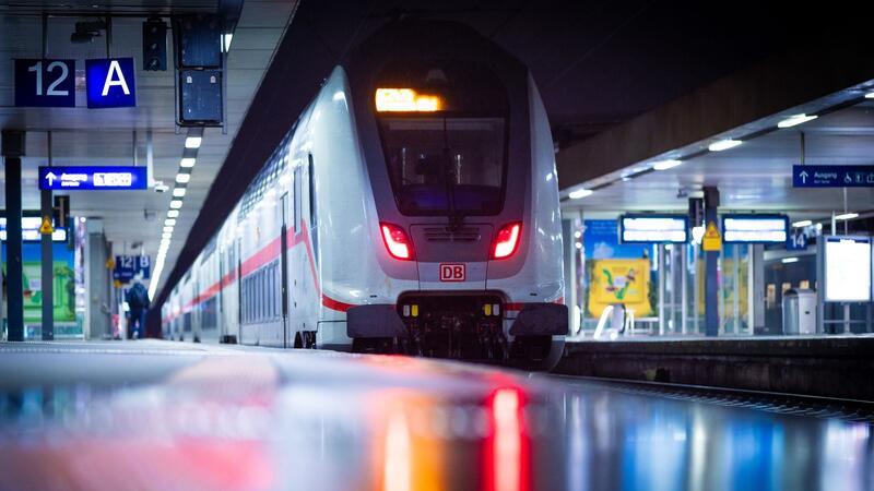 Die Deutsche Bahn geht davon aus, dass der Lokführerstreik Millionen Fahrgäste betreffen wird.