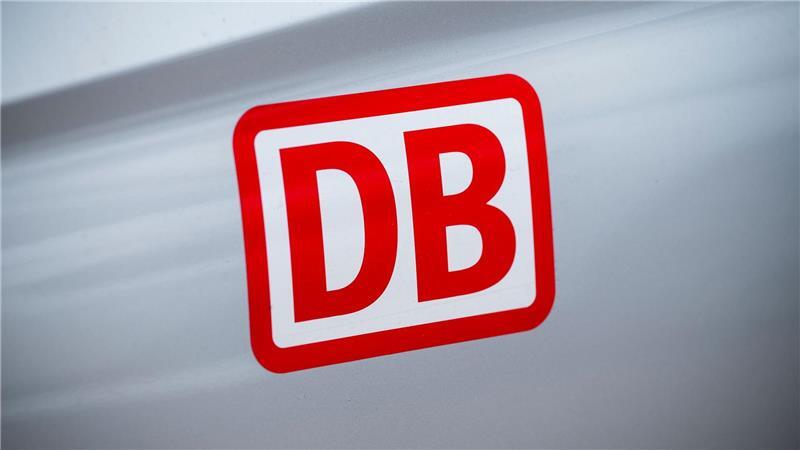 Die Deutsche Bahn hat im ersten Halbjahr einen Verlust eingefahren. (Symbolbild)