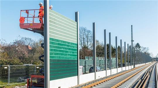 Die Deutsche Bahn will Lärmschutzwände in Dollern, Horneburg und Nottensdorf errichten.