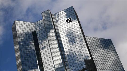 Die Deutsche Bank beruft einen neuen Chef für das Geschäft mit reichen Kunden in Deutschland. (Archivbild)