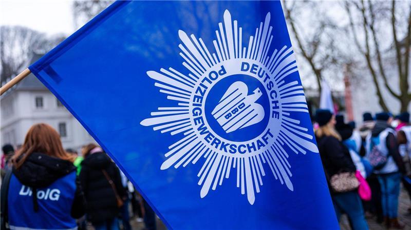 Die Deutsche Polizeigewerkschaft ruft zu einem Nein zum Hamburger Olympia-Referendum auf. (Symbolbild)