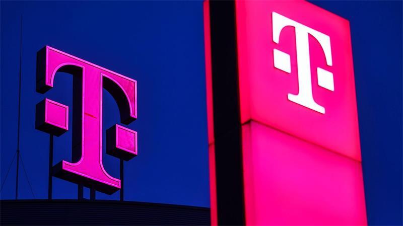 Dax-Konzerne machen Rekordgeschäfte - und streichen Jobs Die Deutsche Telekom erwirtschaftete im zweiten Quartal den höchsten operativen Gewinn unter den Dax-Konzernen. (Archivbild)