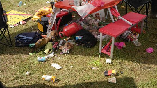 Die Deutsche Umwelthilfe kritisiert große Musikfestivals für ihr Müllmanagement. 