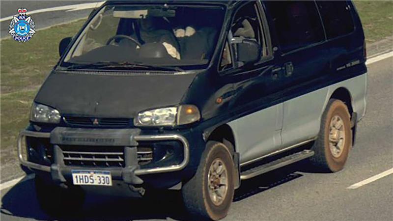Deutsche in Australien vermisst: Polizei findet Auto Die Deutsche soll in diesem Van unterwegs gewesen sein.