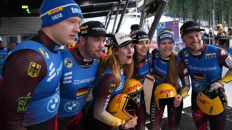 Damen-Doppel mit einzigem Heimsieg beim Rodel-Weltcup Die Deutschen Rennrodler Max Langenhan (-r), Tobias Wendl, Julia Taubitz, Jessica Degenhardt, Cheyenne Rosenthal und Tobias Arlt feiern nach dem Sieg in der Teamstaffel.
