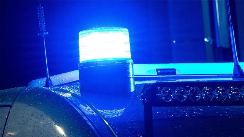 Die Diebe flohen nach Angaben der Polizei mit diversen Schmuckartikeln. (Symbolbild)