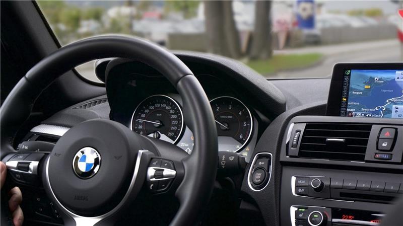 Autodiebe schlachten BMW und Audi in Buxtehude aus Die Diebe hatten es auf die Ausstattung des BMW abgesehen (Symbolbild).